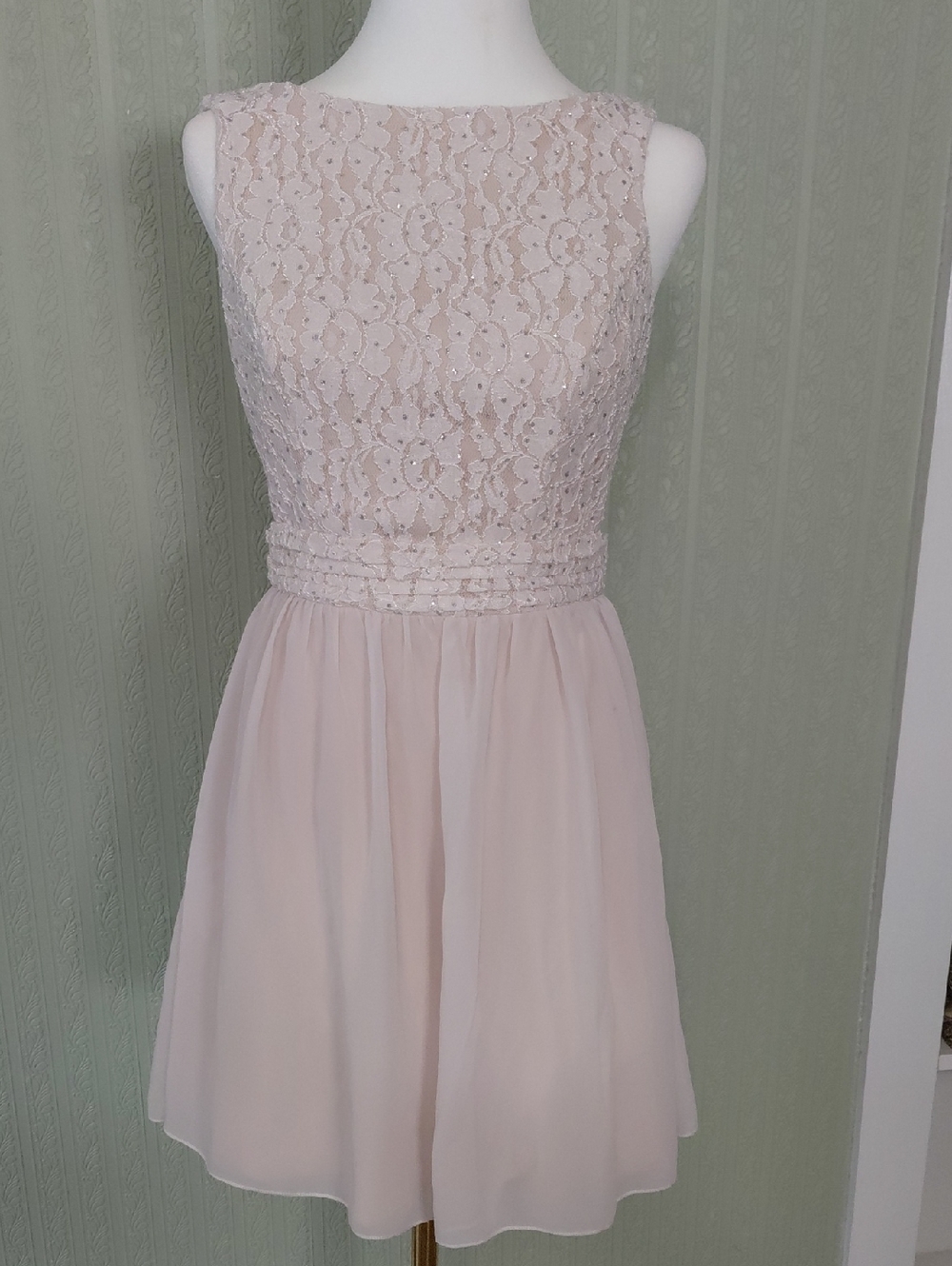 SPEECHLESS Pale Blush Party Dress juniors 7 Flowy Elegant Formal Lace